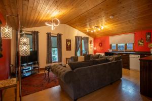 Chinchilla Lodge - Still Rabbit - Hot Tub - Yorkshire