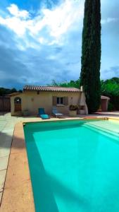 Villas Maison de campagne avec Piscine : photos des chambres