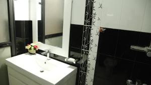 Holiday Full Time Moratuwa