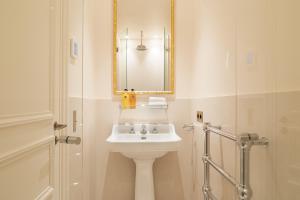 Appartements Pick A Flat-s Apartements with services in Louvre - Rue des Halles : photos des chambres