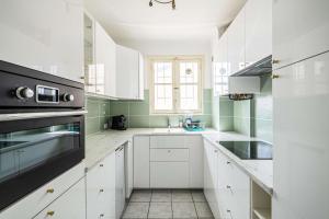 LE CONNEMARRA avec balcon, lumineux et calme à côté du centre