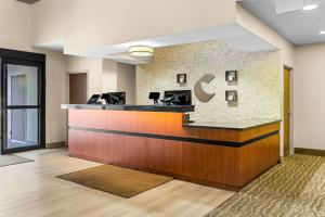 Comfort Suites Grayslake near Libertyville North