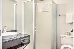 Queen Room room in Motel 6-Mojave CA