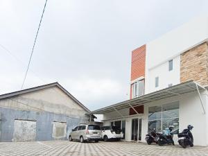 Happy Family Homestay Jember Mitra RedDoorz