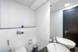 Blueground Sheikh Zayed Rd pool gym DXB-255