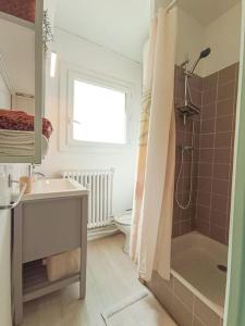 Studio 50m tram parking gratuit 13min gare