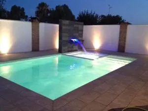 Casa con piscina privada y garaje cerca de Sevilla - Alcalá de Guadaira