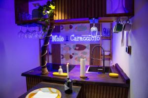 Molo Caracciolo