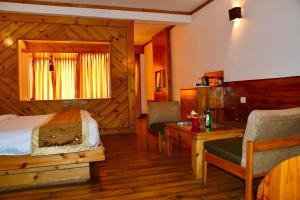 The Whispering Inn Resort and Bar (An Exotic Vintage Beauty )