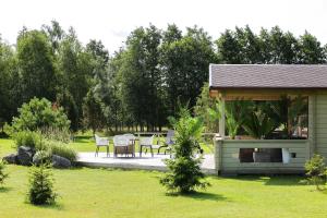 Stiilne majake saunaga