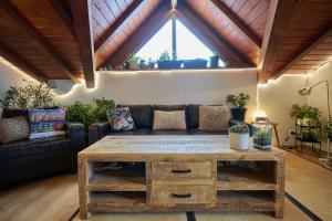 Panoramic 2 Bedroom Cabin Retreat Japanese Style