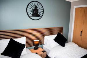 Bathgate Penthouse near Edinburgh