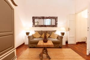 Luxury Historic Apartment Campo dei Fiori