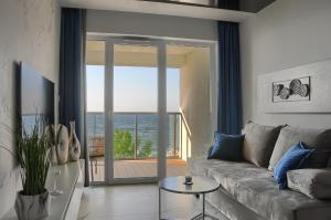 Apartament Gray z BEZPOŚREDNIM WIDOKIEM na morze- Nadmorski Luksus Apartamenty