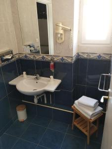 Hotels Hotel de France : photos des chambres