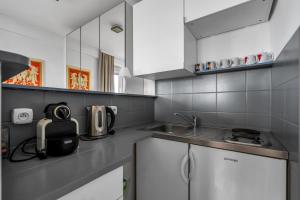 Chmielna 35 by Homeprime