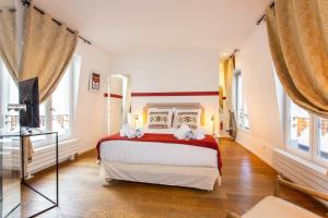 Authentic apartment - 4BR-10P - Moulin Rouge