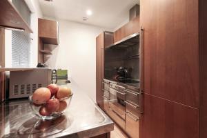Chic 2 Bed Apartment near Camden Market FREE WIFI by City Stay Aparts London