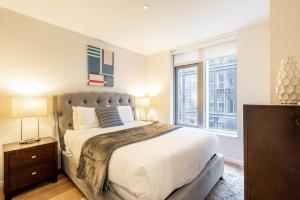 Modern Apt with Gym and Pool