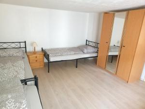 OCTOPUS-1 Monteurwohnung in Zentrum! 2-zkb in 1og