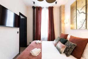 Republique Bastille Chic & Design Apartment 6P 2BR