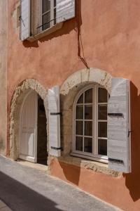 Villas Grande maison de charme au coeur de Goult : photos des chambres