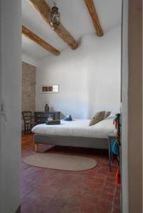 Villas Grande maison de charme au coeur de Goult : photos des chambres