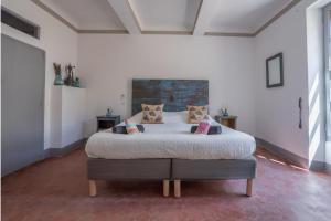 Villas Grande maison de charme au coeur de Goult : photos des chambres