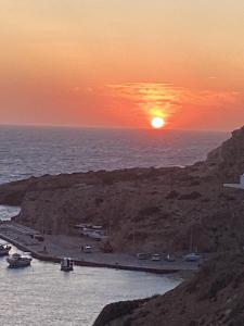 Almyra Boutique Suites with Private Pool -Finiki