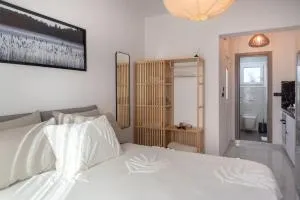 Ikia Iviskos - Sagiada