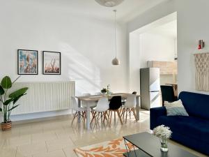 Komfortowy apartament z tarasem w pobliżu jeziora i Gór Sowich