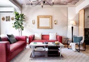 The Crimson Sun Charm