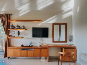 The Paddies Villa #1