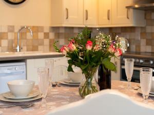 2 bed property in Boscastle 81244