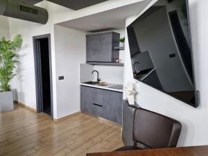 Red room studio app z biljardom