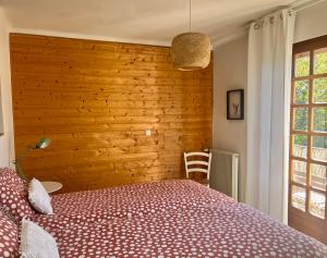 B&B / Chambres d'hotes La Perle des Montagnes - Bed and breakfast - Chambre d hote : photos des chambres