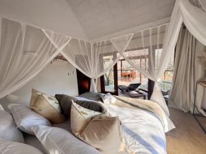 Raptors Lodge - NXALATI