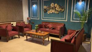 Alcoove- A touch of Vintage