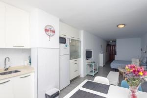 1St Line Don Paco Seaviews