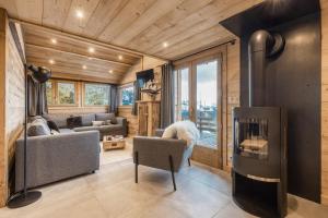 Chalets Chalet Karavi : photos des chambres