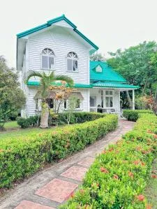 晨曦山莊 晨曦紅瓦厝國民旅遊卡特約商店Sunshino farmstead - Yujing