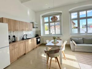 Luksusowy apartament na parterze w okolicy jeziora i Gór Sowich