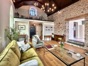 The Chapel Brompton Regis