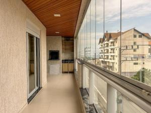 061 - Apartamento 2 dormitórios em Bombas