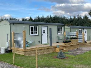 The Swift, Shepherds Hut at Bee Happy Breaks Scotland
