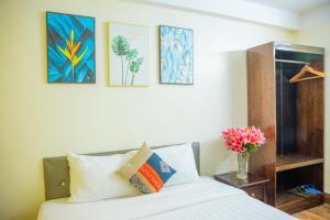 Phòng Tiêu Chuẩn Giường Đôi Lớn (Standard Queen Room)