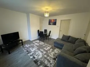 Cozy 3 bedroom Haven in Wolverhampton - Wednesfield