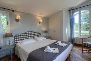 Maisons de vacances Villa Maya Large villa and amazing pool in Luberon : photos des chambres