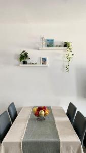 Sunshine, Pool & Beach