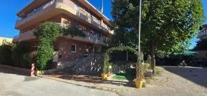 Hotel Sebastian - 柳布什基